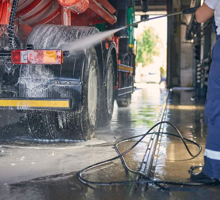 Service de lavage pour poids lourds Seine-et-Marne